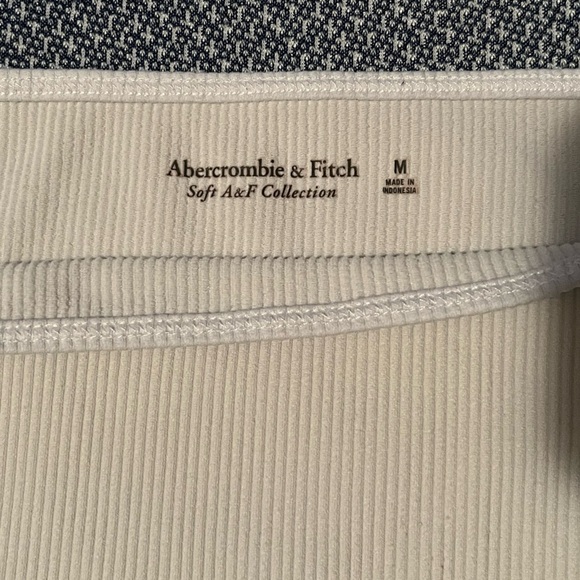 Abercrombie & Fitch Ribbed Tank Top - Picture 6 of 9